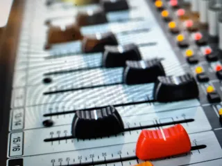 Mesa de mezclas DSP 20 canales 6000W