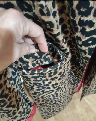 Abrigo fino H&M animal print