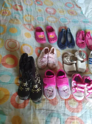 Lote Zapatillas Niña Talla 25