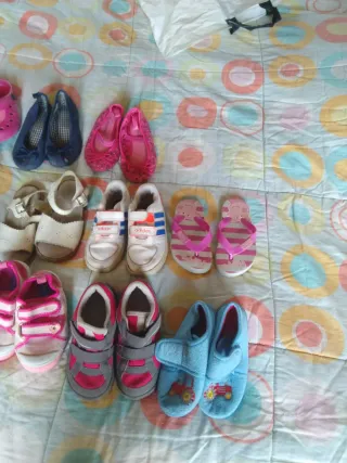 Lote Zapatillas Niña Talla 25