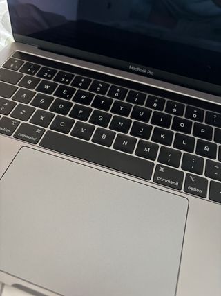 MacBook Pro 13” 2020 Gris Espacial