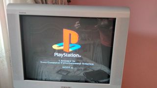 Playstation 1, chip, con caja