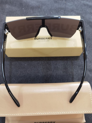 Gafas de sol Burberry B 4291 negras