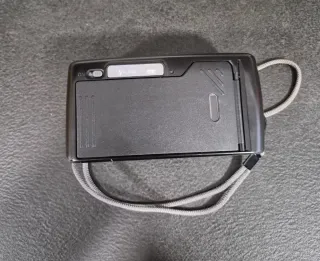 Cámara Ricoh Analógica Negra