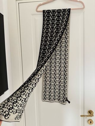 Sciarpa Guess Logo GG Nero Bianco