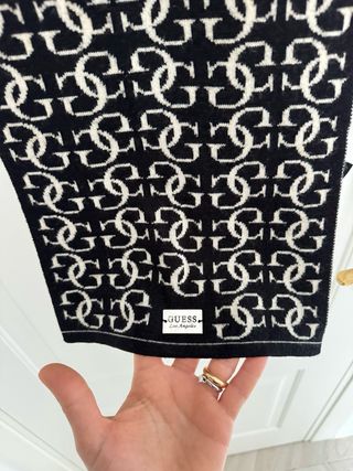 Sciarpa Guess Logo GG Nero Bianco