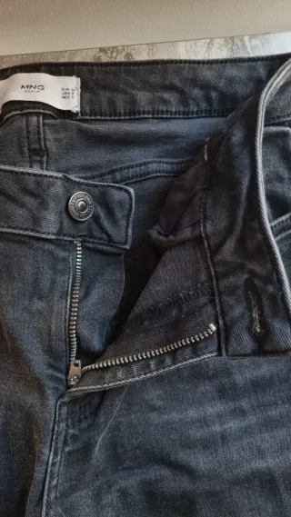 Pantalón MNG gris bordado talla 38