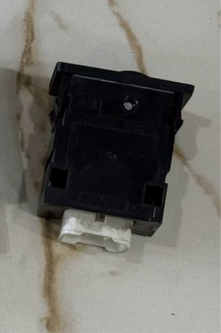 Regulador luz faro TOYOTA