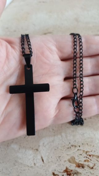 Colgante Cruz Negra 5.5cm + Cadena 62cm