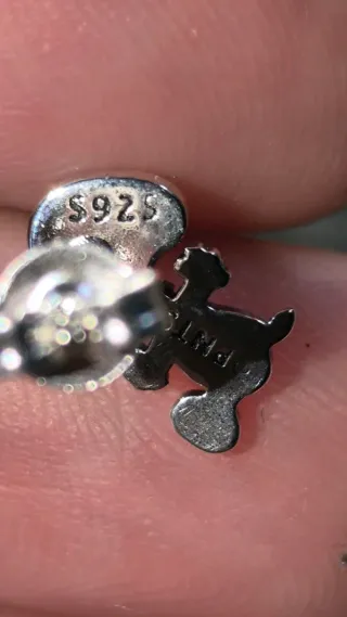 Pendientes Plata Ley Snoopy y Corazón Rojo