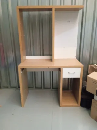 Escritorio madera y blanco con cajón Ikea