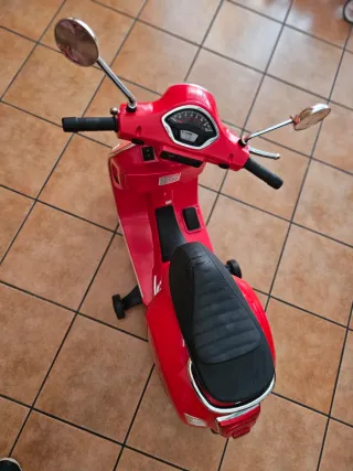 Moto Vespa Niños 2-3 Años