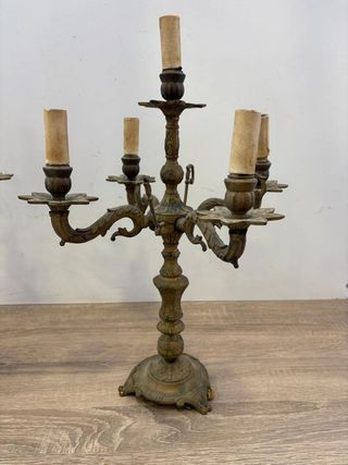 2 CANDELABROS ANTIGUOS