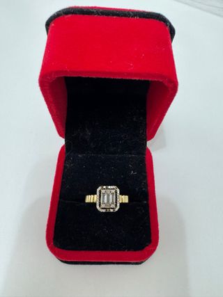Anillo Oro con Diamantes Talla Rectangular