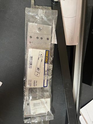 GEZE Cierrapuertas TS 3000 V NEGRO