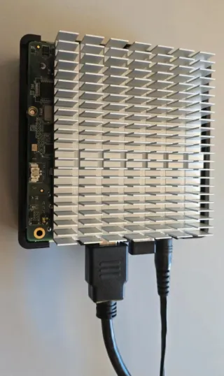 Mini PC UP 2 Intel Celeron N6210 4GB RAM 32GB SSD