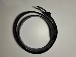 Cinturón de piel negro para hombre