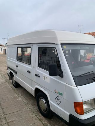 Mercedes-Benz MB 1994