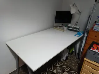 Mesa escritorio blanca madera y metal