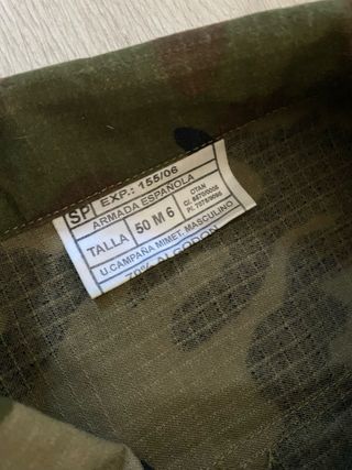 Uniforme militar camuflaje