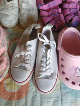 Lote Zapatillas Niña Talla 32