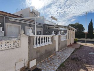 Casa adosada en venta en La Siesta - El Salado - Torreta en Torrevieja