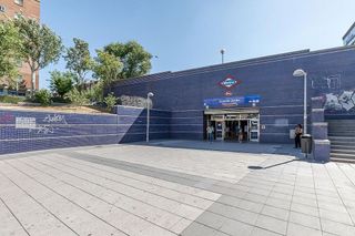 Piso en venta en Campamento en Madrid