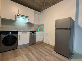 Local comercial en venta en Camarma de Esteruelas