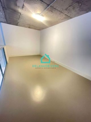 Local comercial en venta en Camarma de Esteruelas