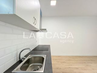 Local comercial en venta en Sant Andreu de Palomar en Barcelona