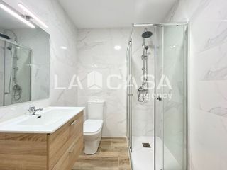 Local comercial en venta en Sant Andreu de Palomar en Barcelona