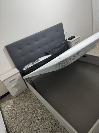 Canapé de tela gris