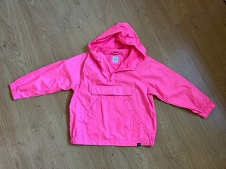 Chubasquero niña GAP rosa