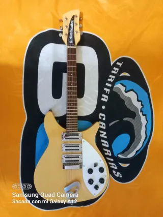 Guitarra Eléctrica Rickenbacker 325 Luther