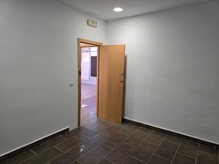 Local comercial en venta en Valldaura - Ctra. de Cardona en Manresa