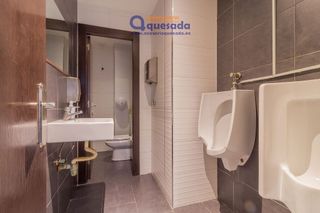 Local comercial en alquiler en Lena