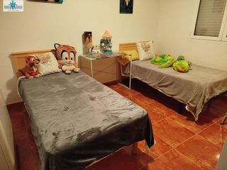 Casa adosada en venta en Pozohondo