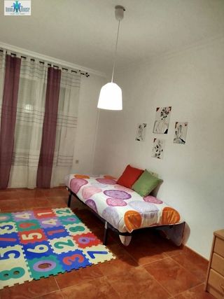 Casa adosada en venta en Pozohondo