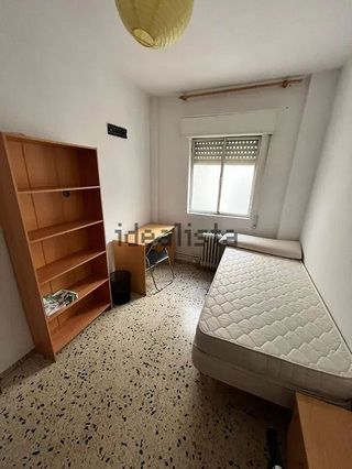 Piso en alquiler en Pajaritos - Plaza de Toros en Granada