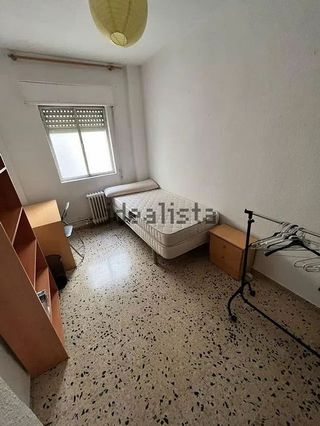 Piso en alquiler en Pajaritos - Plaza de Toros en Granada