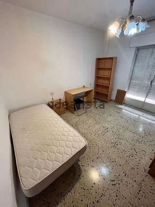 Piso en alquiler en Pajaritos - Plaza de Toros en Granada