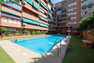 Piso en venta en Pajaritos - Plaza de Toros en Granada