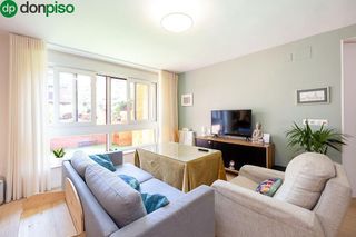 Piso en venta en Pajaritos - Plaza de Toros en Granada