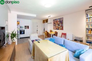 Piso en venta en Pajaritos - Plaza de Toros en Granada