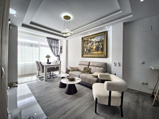 Piso en venta en Playa de la Fontanilla en Marbella