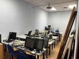 Local comercial en venta en Bellas Vistas en Madrid