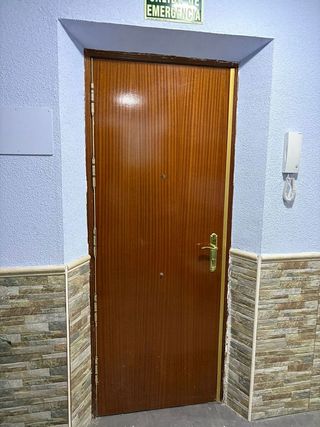 Local comercial en venta en Bellas Vistas en Madrid