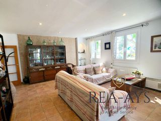 Chalet en venta en Vallirana