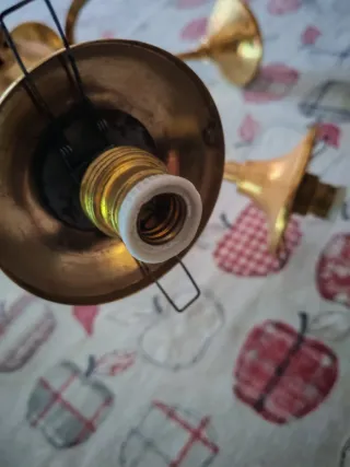 Lámpara antigua dorada