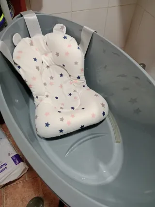Bañera para bebé con cojín estrella poco uso